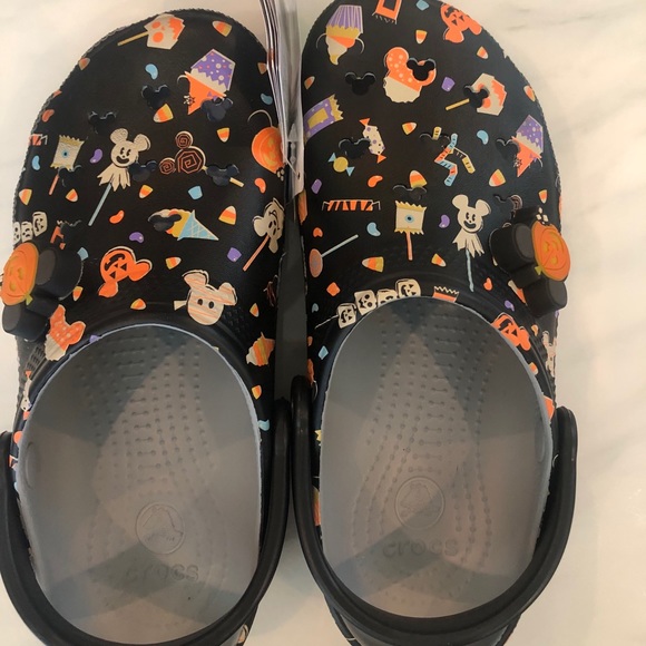 disney halloween crocs